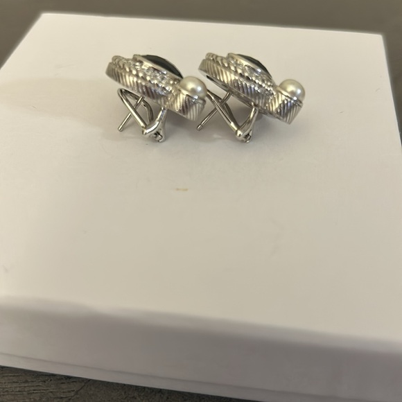 Judith Ripka Sterling Silver pierced Earrings. - Picture 2 of 2